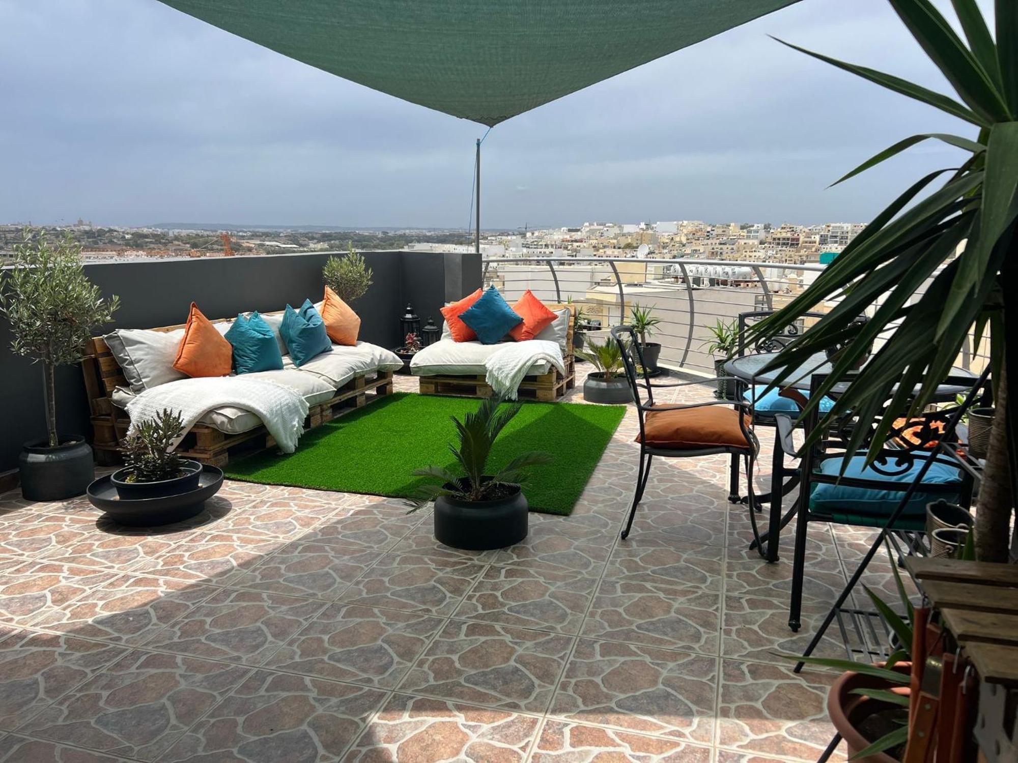 Trendy Seaside Escape 2 Bedroom Penthouse マルサスカーラ エクステリア 写真